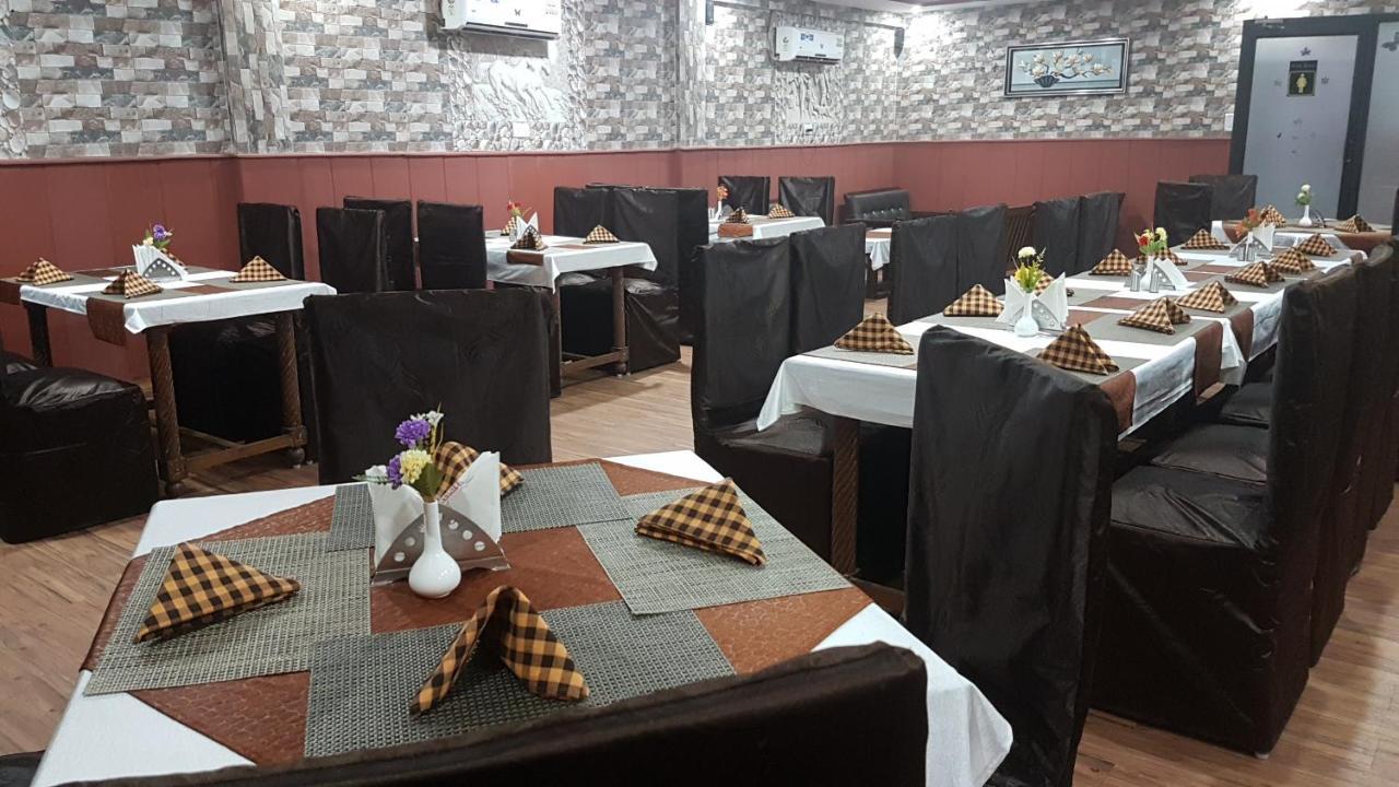 Hotel Jannat Агра Экстерьер фото