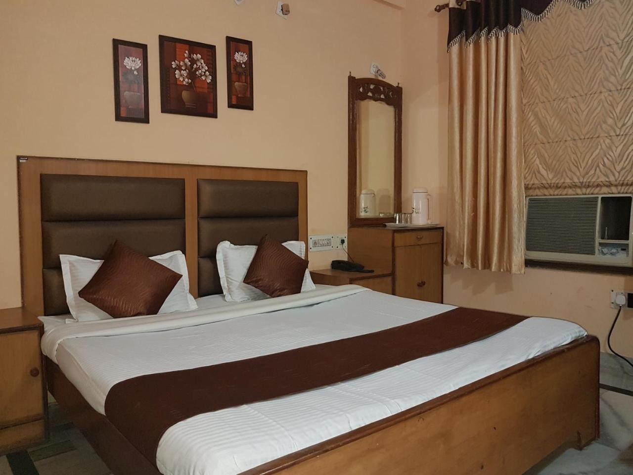 Hotel Jannat Агра Экстерьер фото
